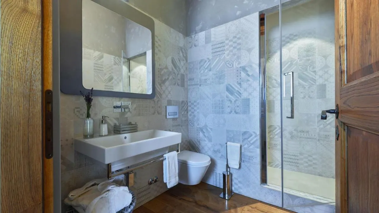 Riecine Villa Gaiole in Chianti